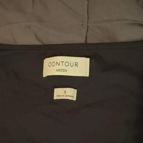 Aritzia contour Black Long Sleeve Crop Top - Picture 2 of 3